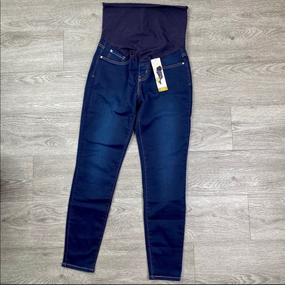 Levi's Denim - New Signature by Levi’s Maternity JEANS. Size L.